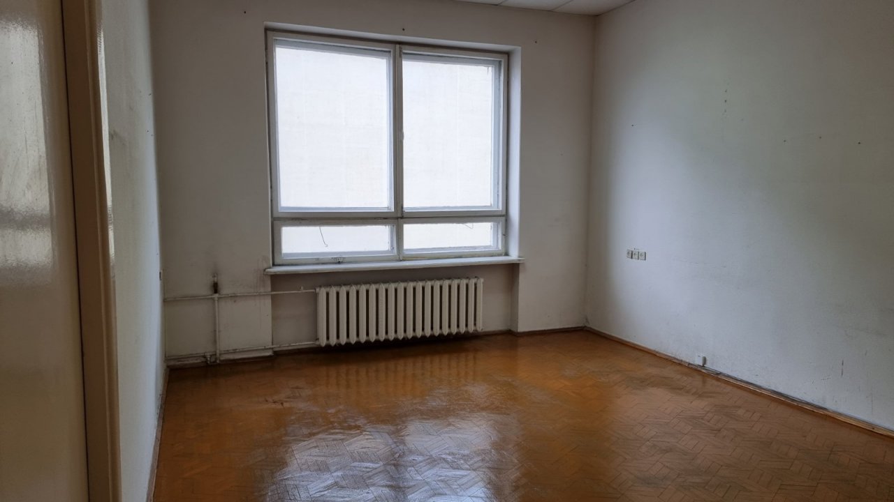 ул. Хмельницкого, 8 (помещение 401Б)