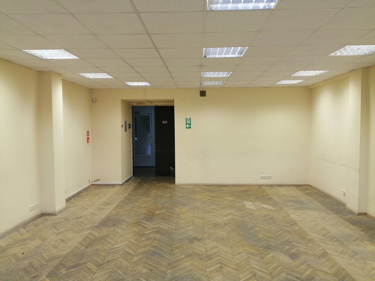 ул. Веры Хоружей, 29 (помещение 602)