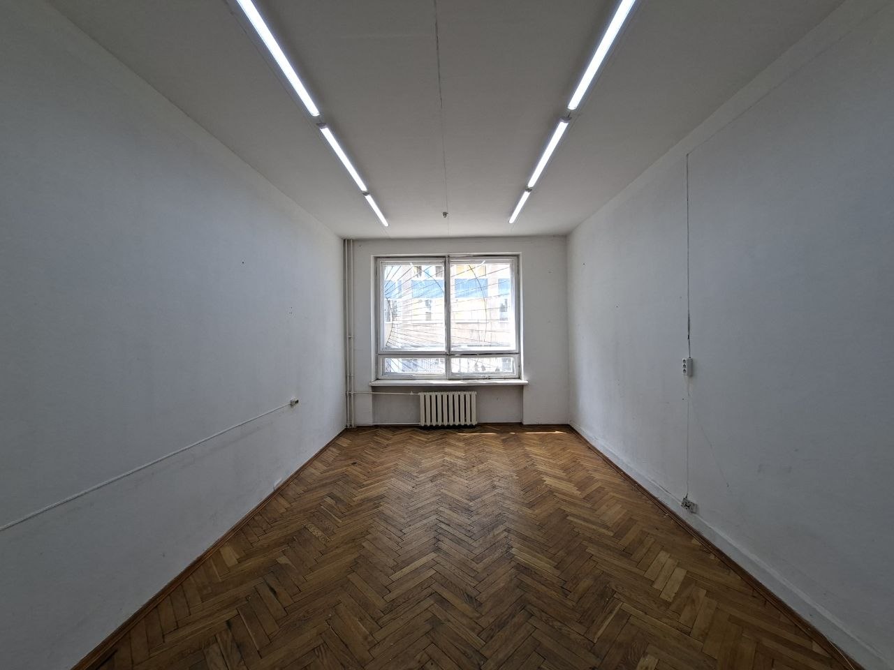 ул. Хмельницкого,8 (помещение 212)