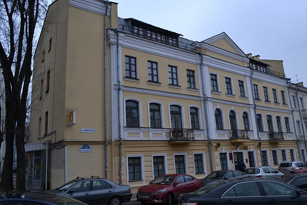 ул. Карла Маркса 15